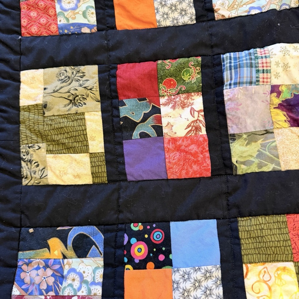 Handmade Patchwork Quilt 74x57 Lap Throw Cottage Farmhouse Blanket Multi - Picture 4 of 4
